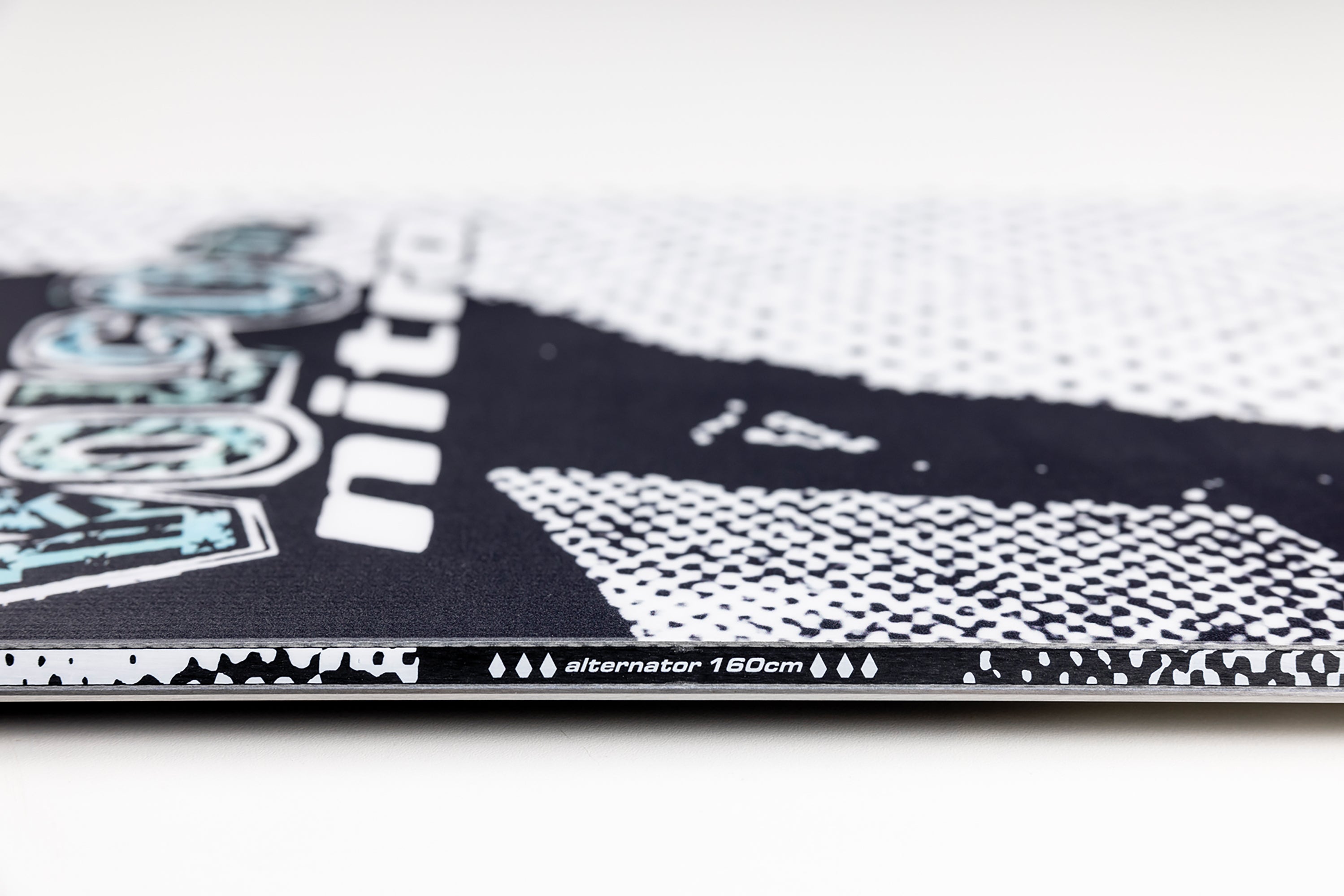 Nitro Alternator x Volcom Snowboard