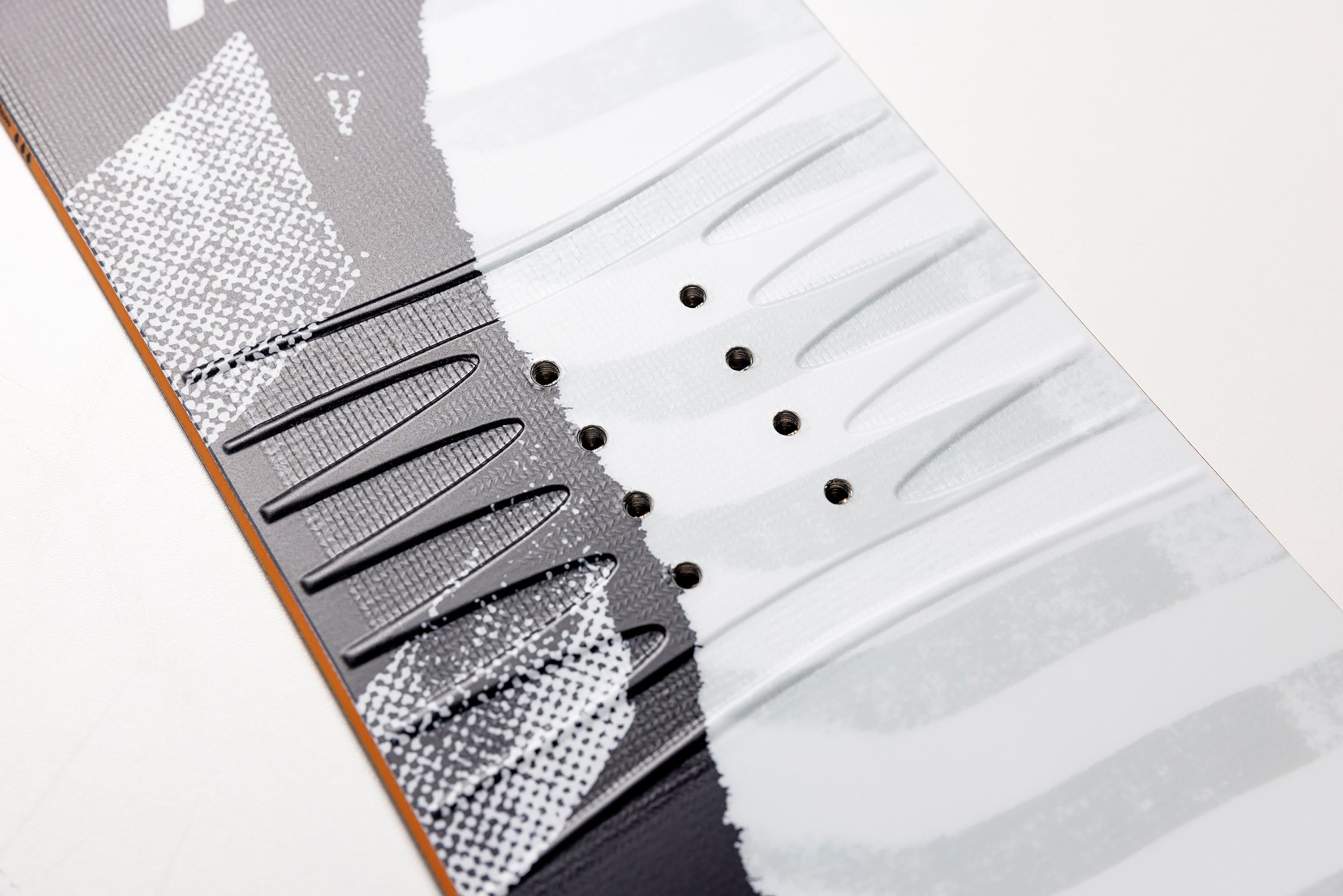 Nitro Ripper Youth x Volcom Youth Snowboard