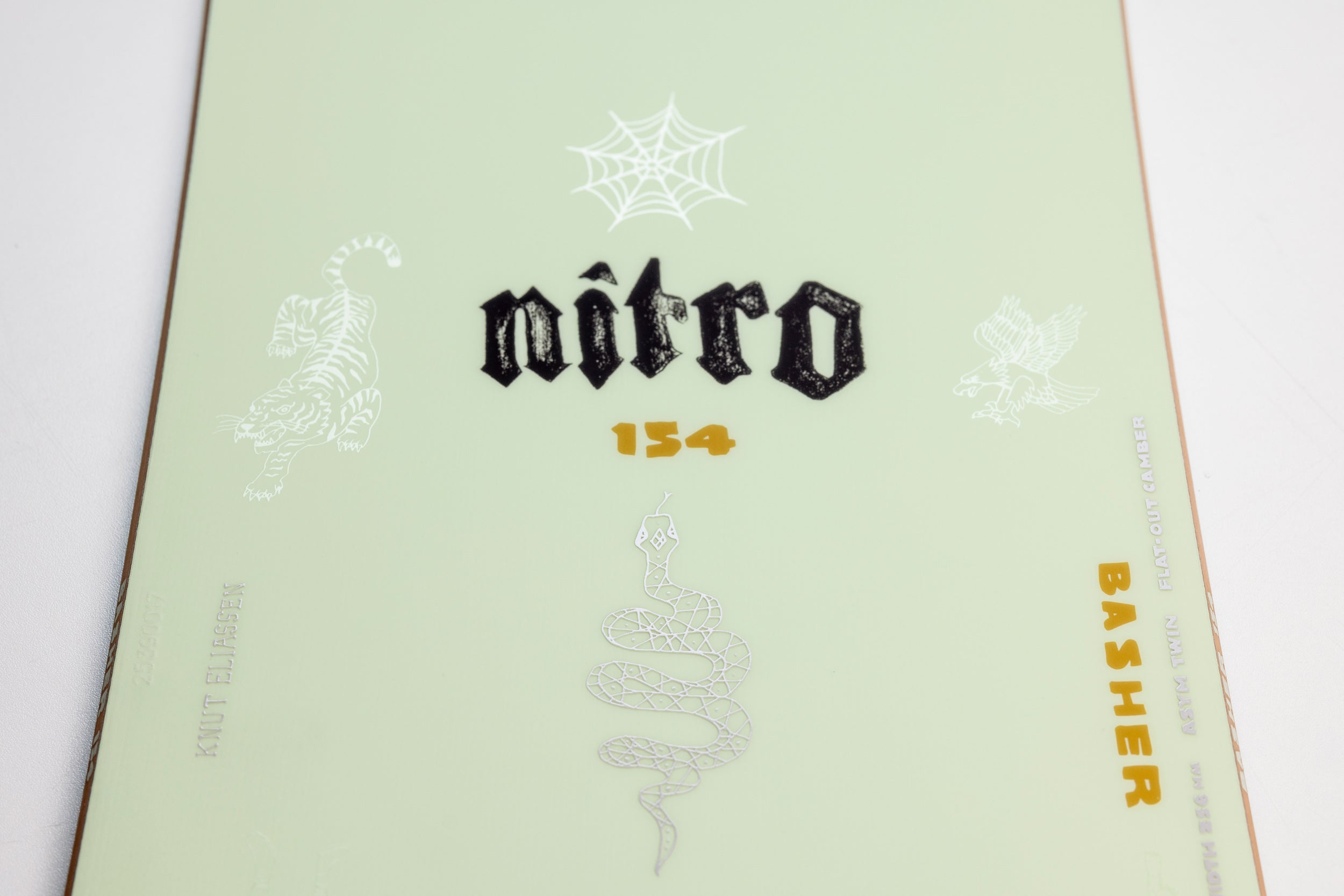 Nitro Basher Snowboard
