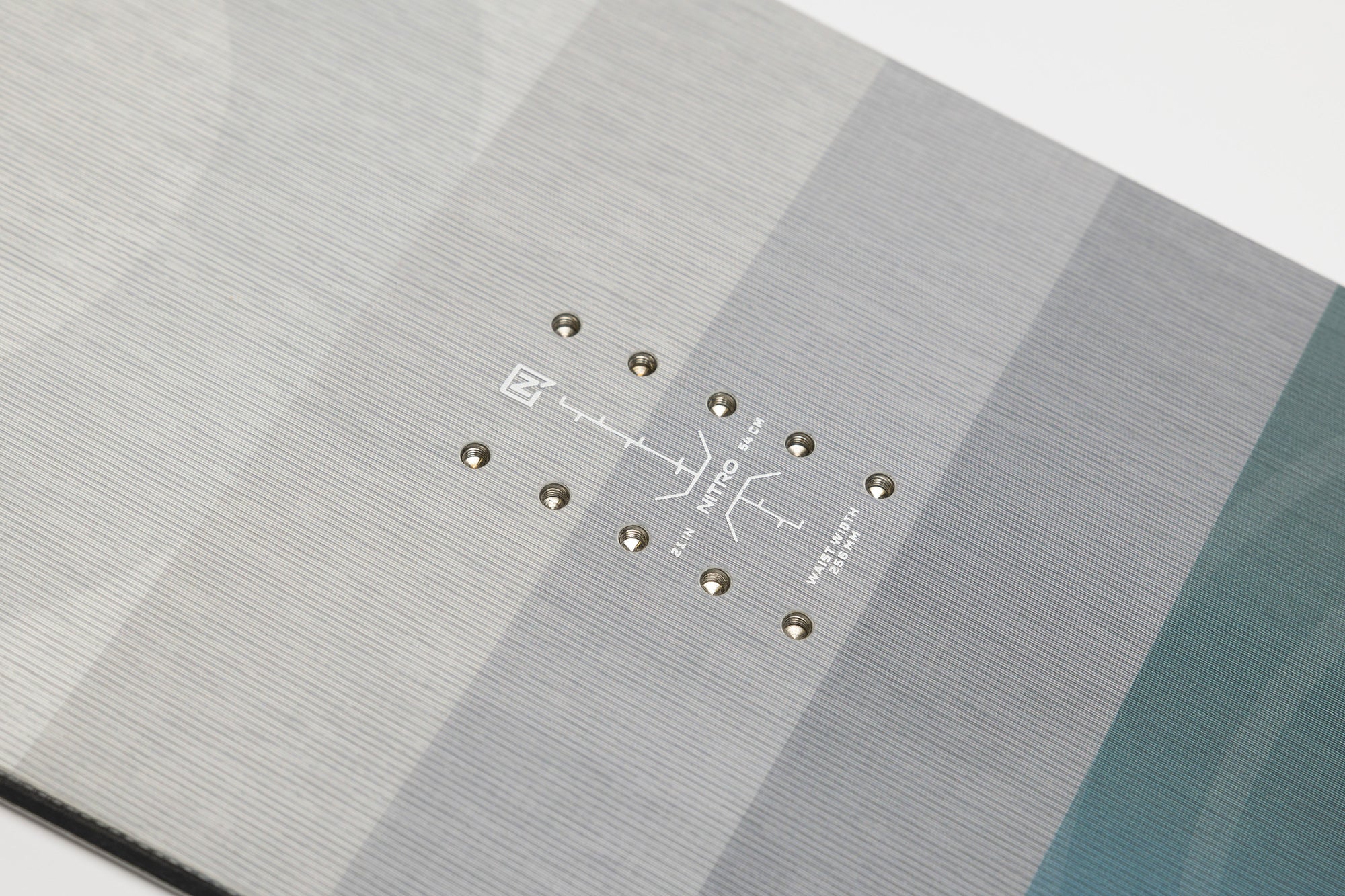 The 2026 Nitro Cinema Snowboard - The Definition of Friendly