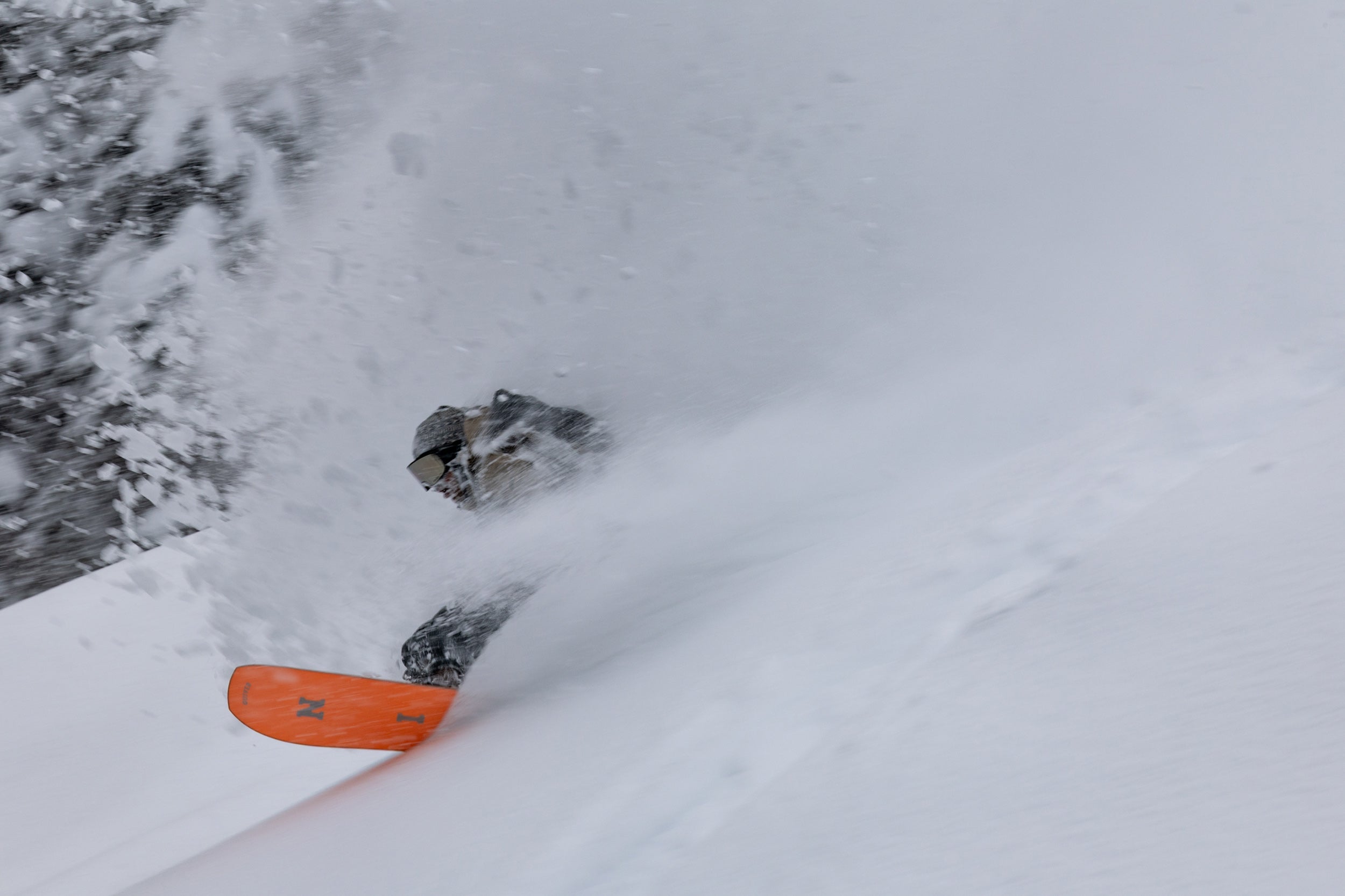 The 2026 Nitro Banker Snowboard - The Official Turning & Burning