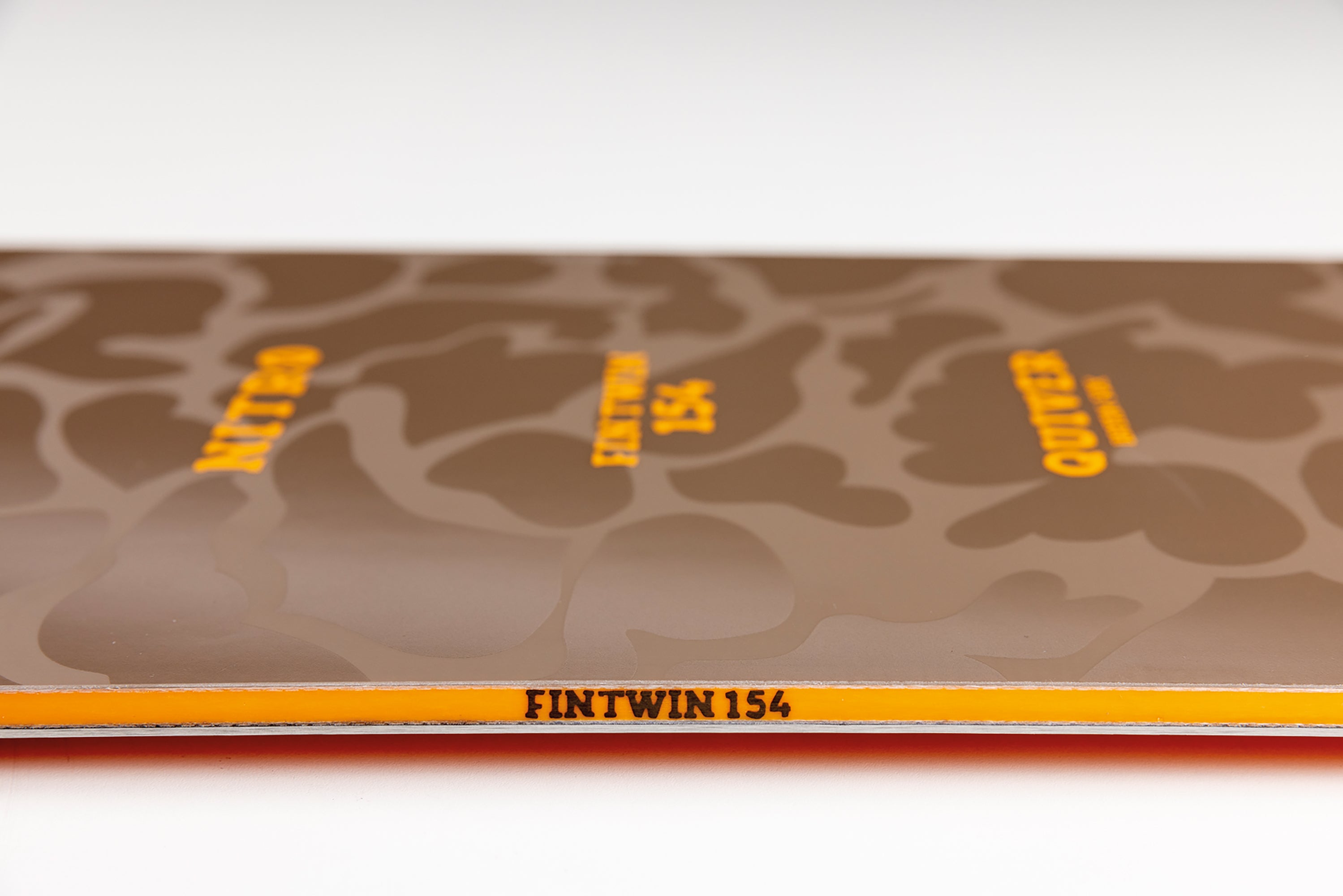 The 2026 Nitro Fintwin Snowboard - The Versatile Shortboard