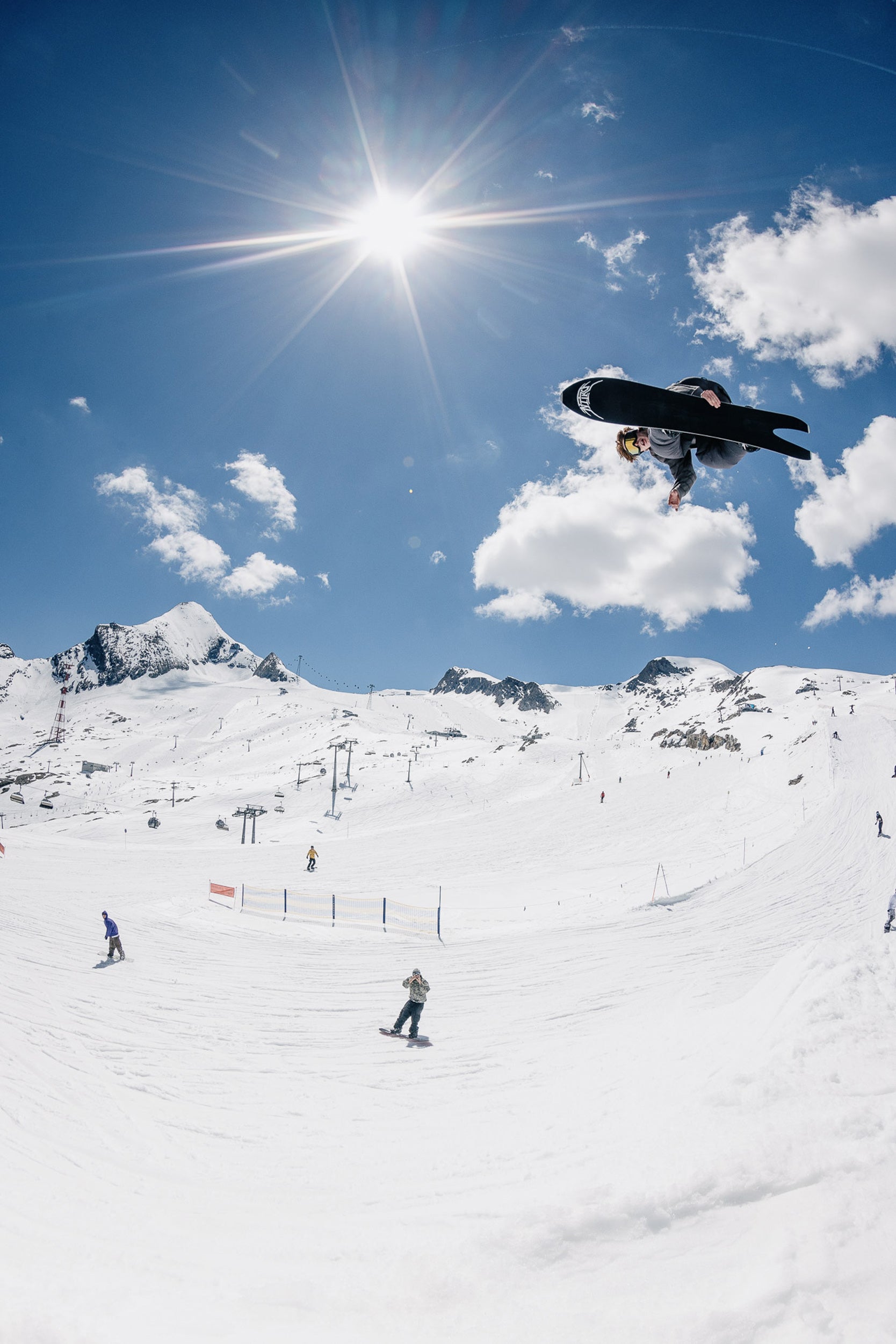 The 2026 Nitro Stiletto RS x Drew Hicken Snowboard - A Tribute to