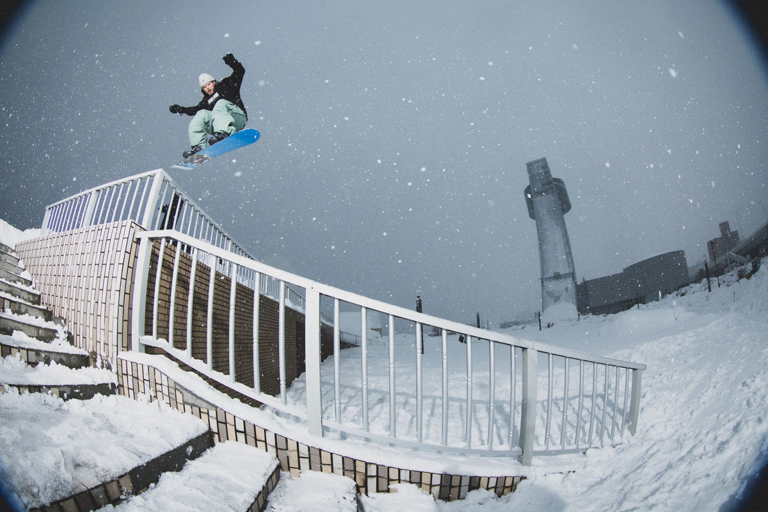 The 2026 Nitro T1 Mid-Wide Snowboard - The Legendary Freestyle Pro