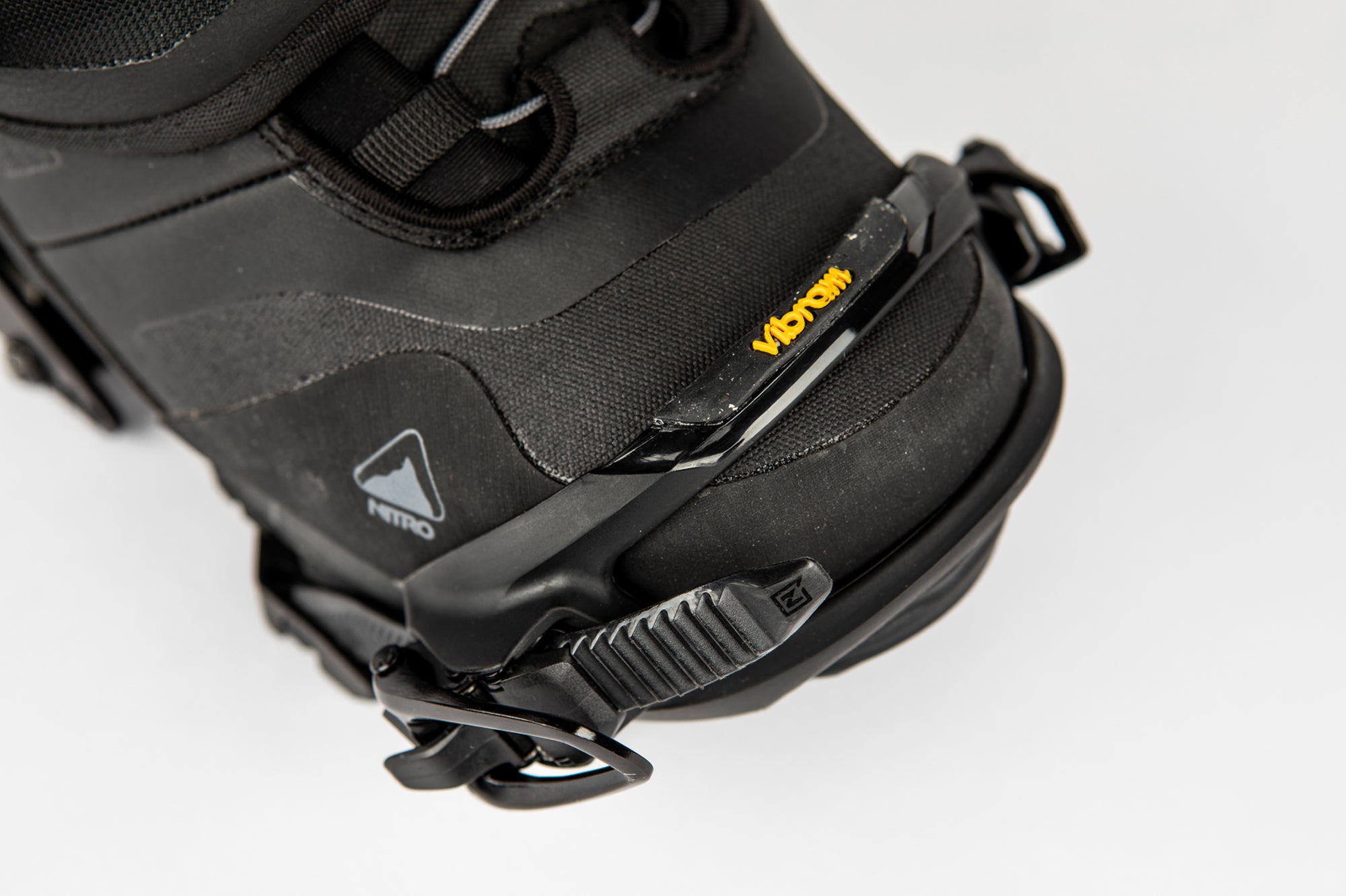 The 2026 Nitro Vertical St Splitbinding Bindings
