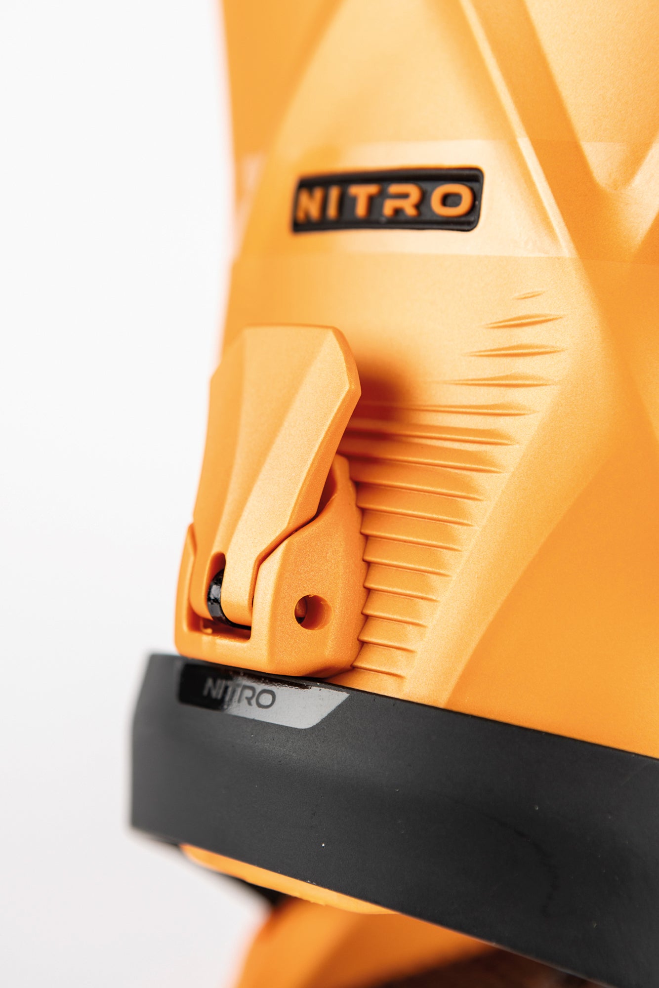 The 2026 Nitro Phantom Bindings