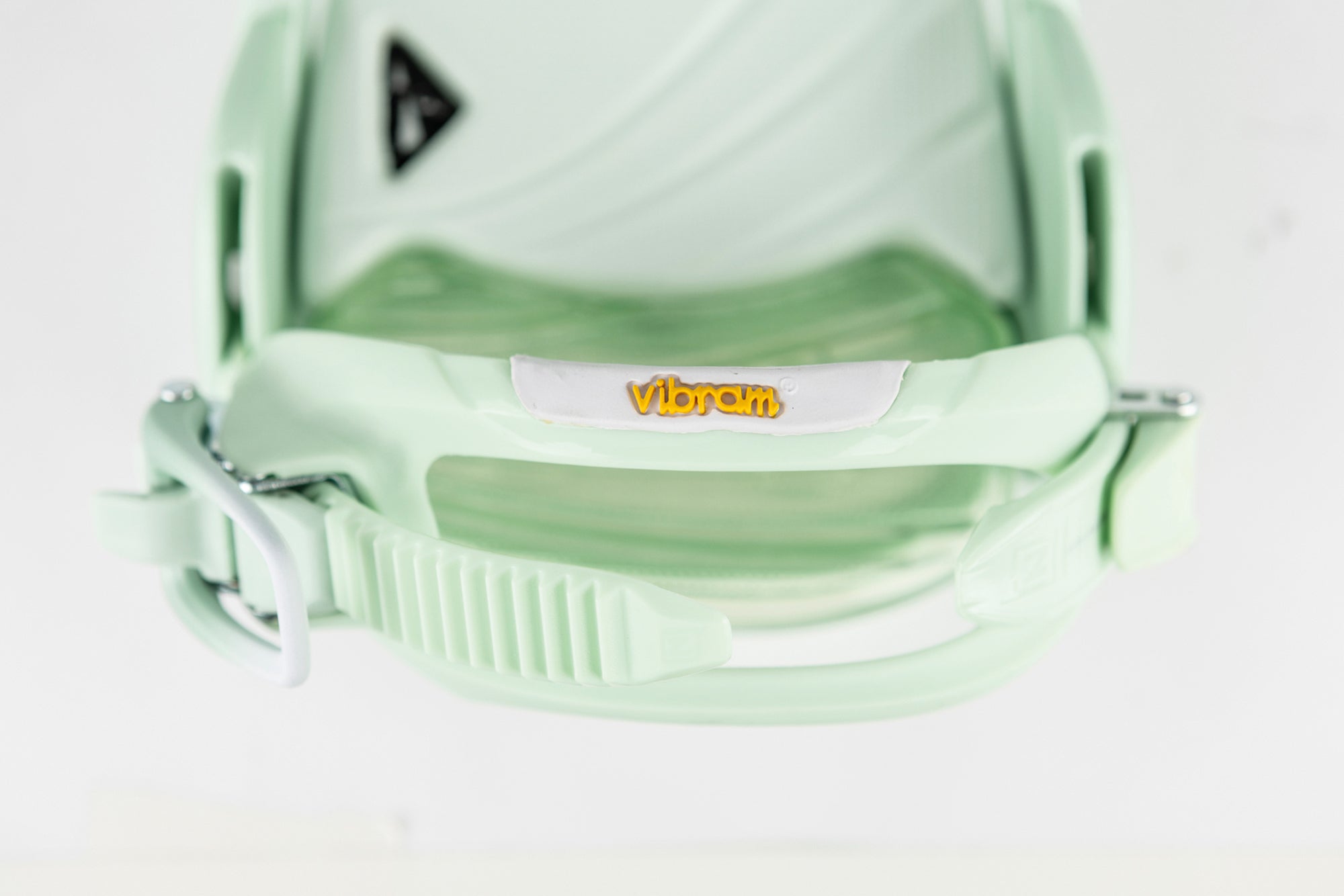 The 2026 Nitro Poison Women's Bindings