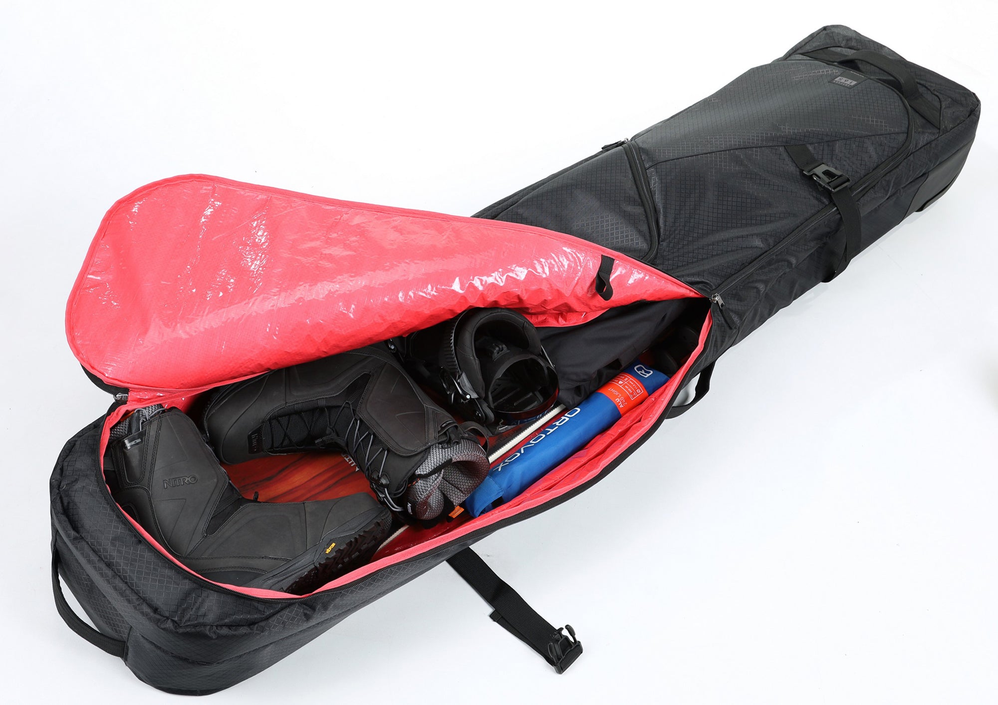 Tracker Wheelie Board Bag