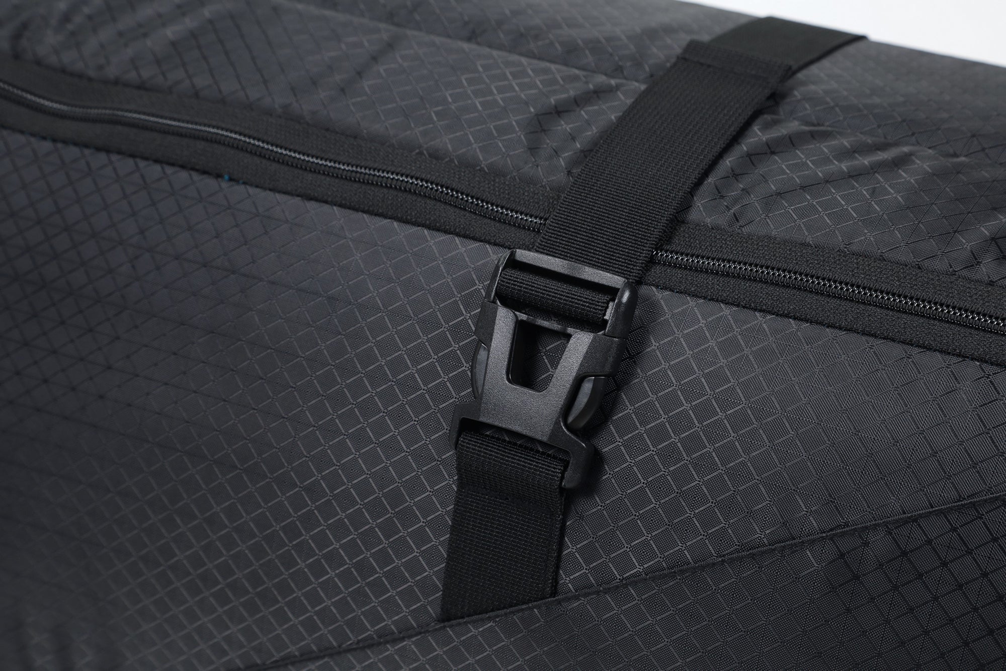 Tracker Wheelie Board Bag