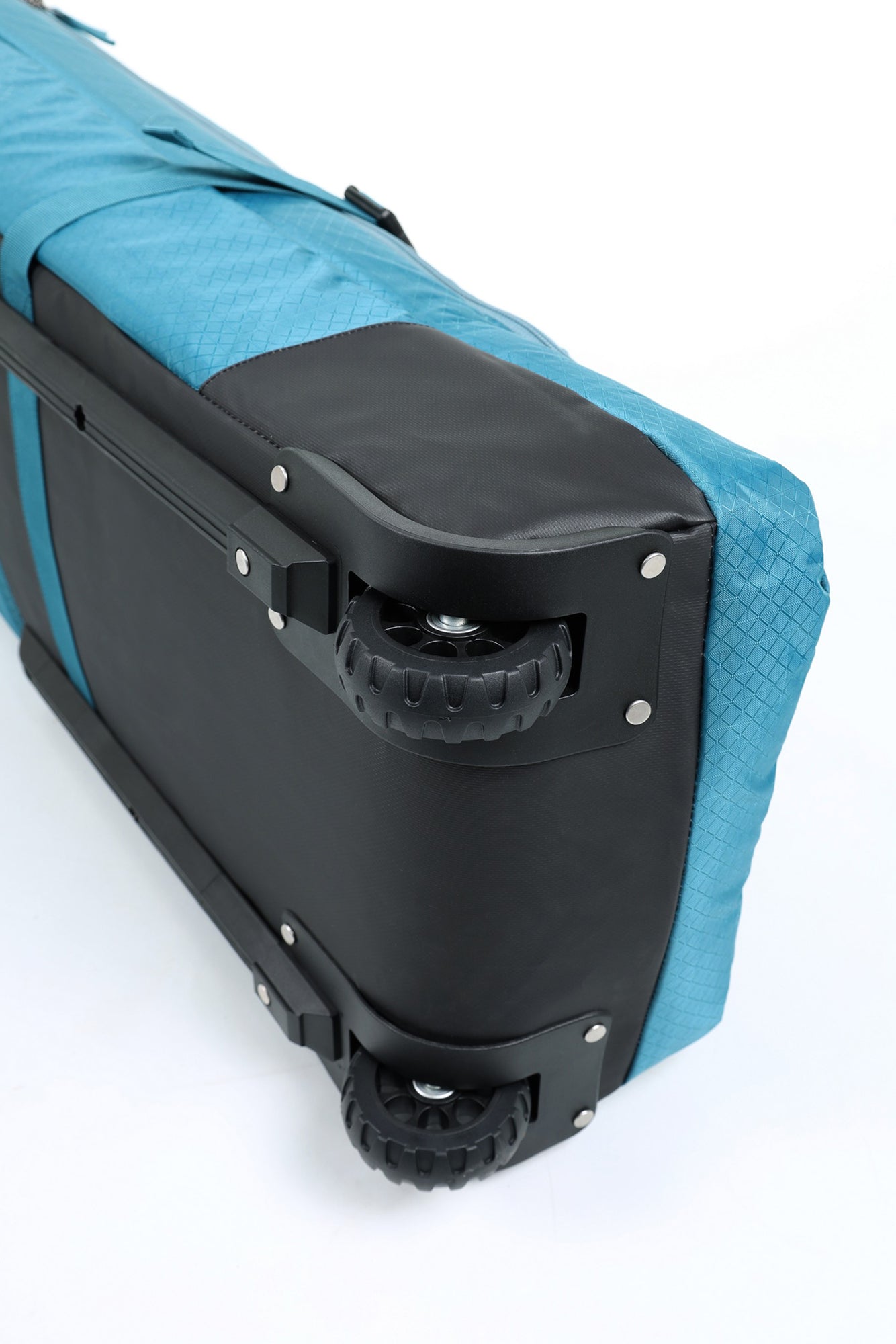 Tracker Wheelie Board Bag