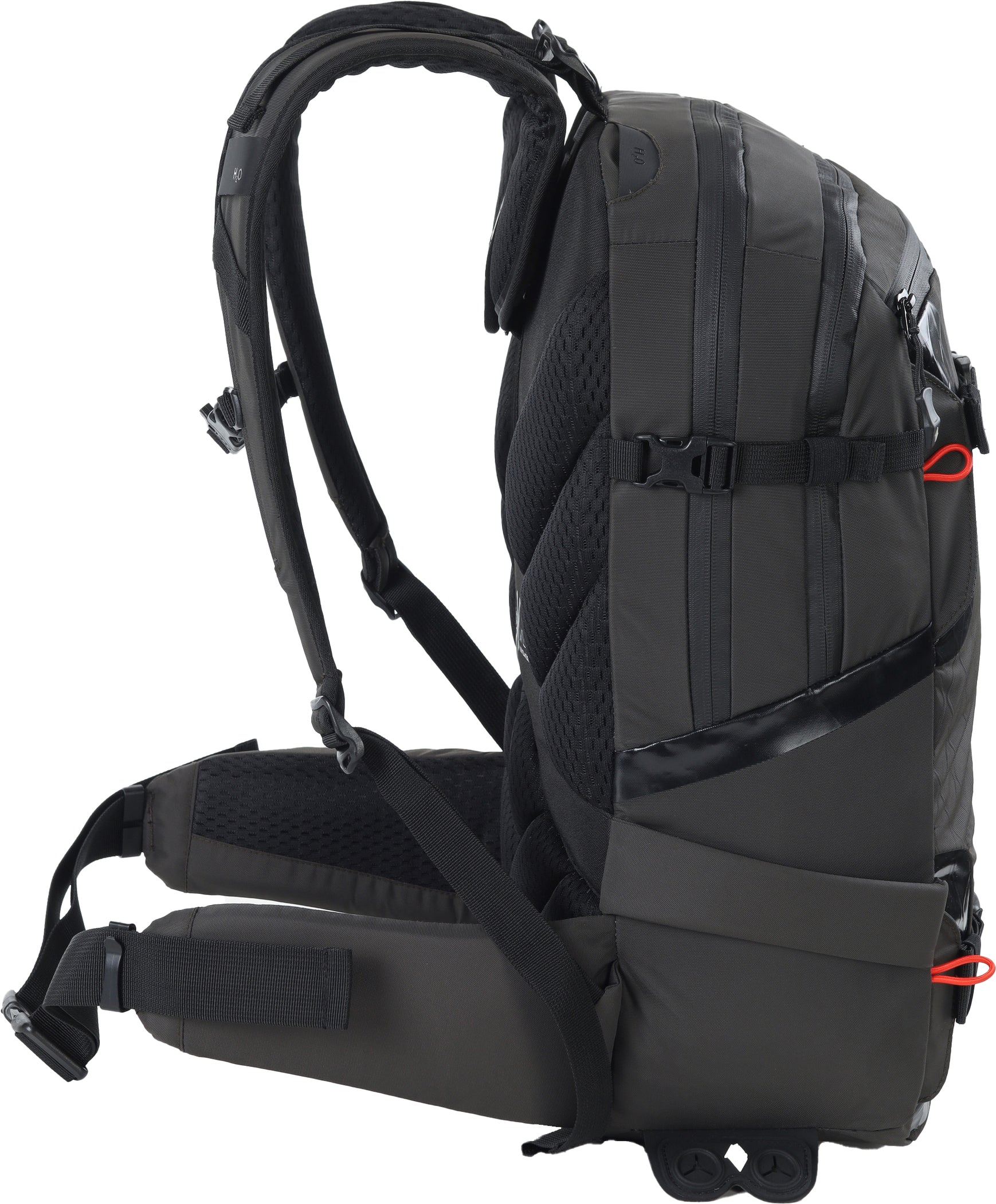 NITRO SLASH PRO ブラックバックパック　25L Nitro Slash 25 Pro Backpack 2024 | Corbetts Ski + Snowboard