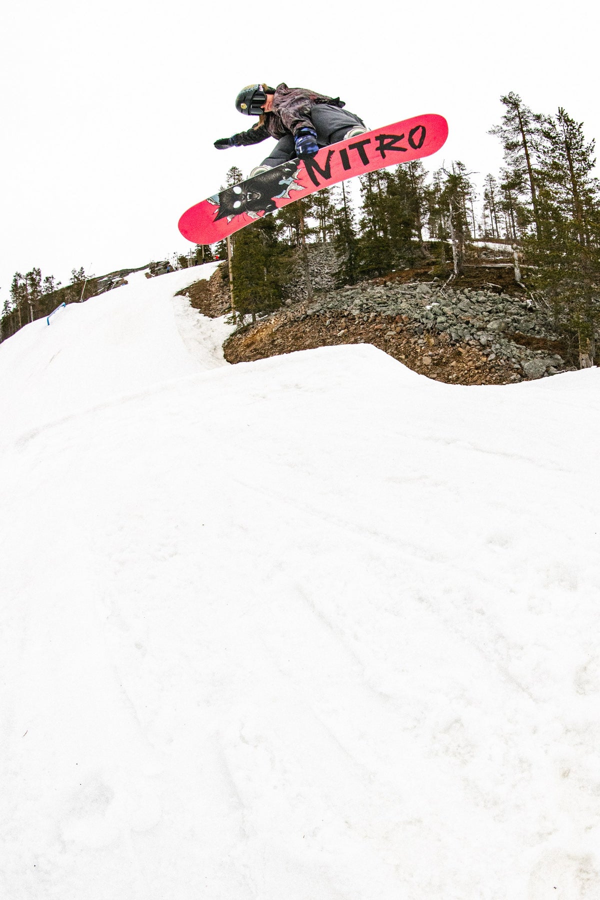 Celia Petrig–Nitro Snowboarding–Action