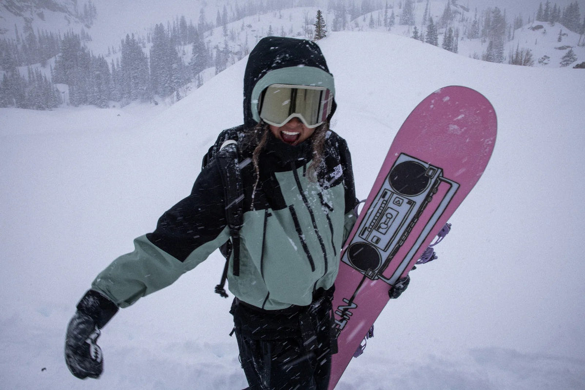 Iris Pham–Nitro Snowboarding–Action