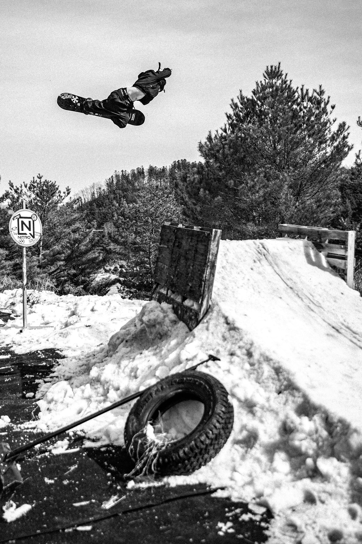 Minsik–Nitro Snowboarding–Action