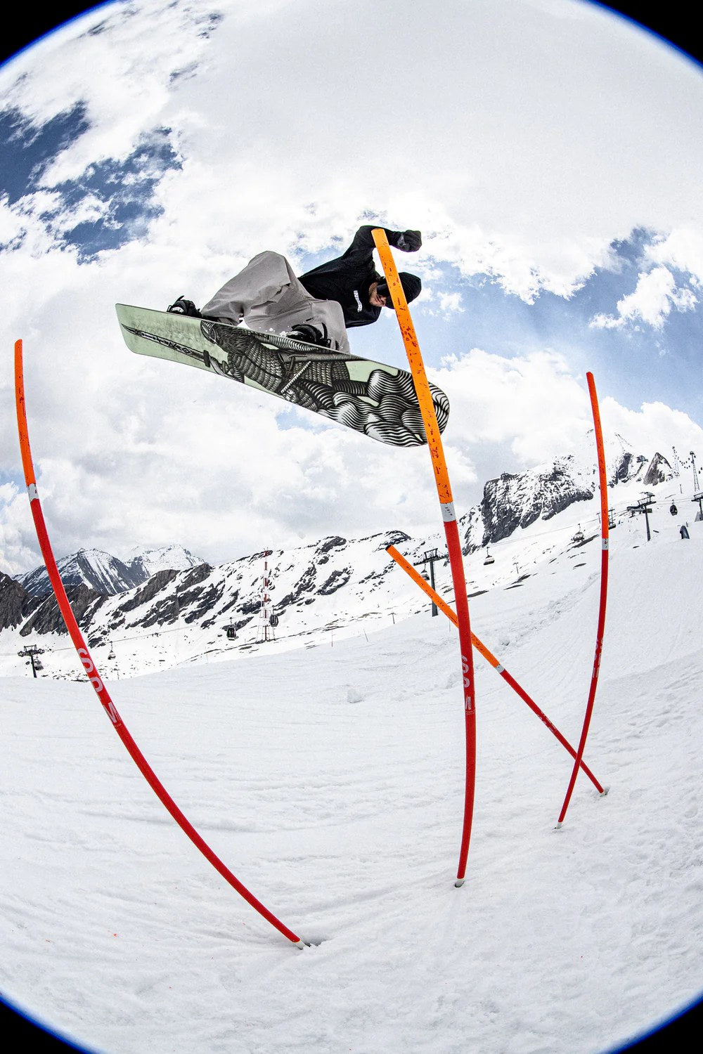 Tom Tramnitz–Nitro Snowboarding–Action