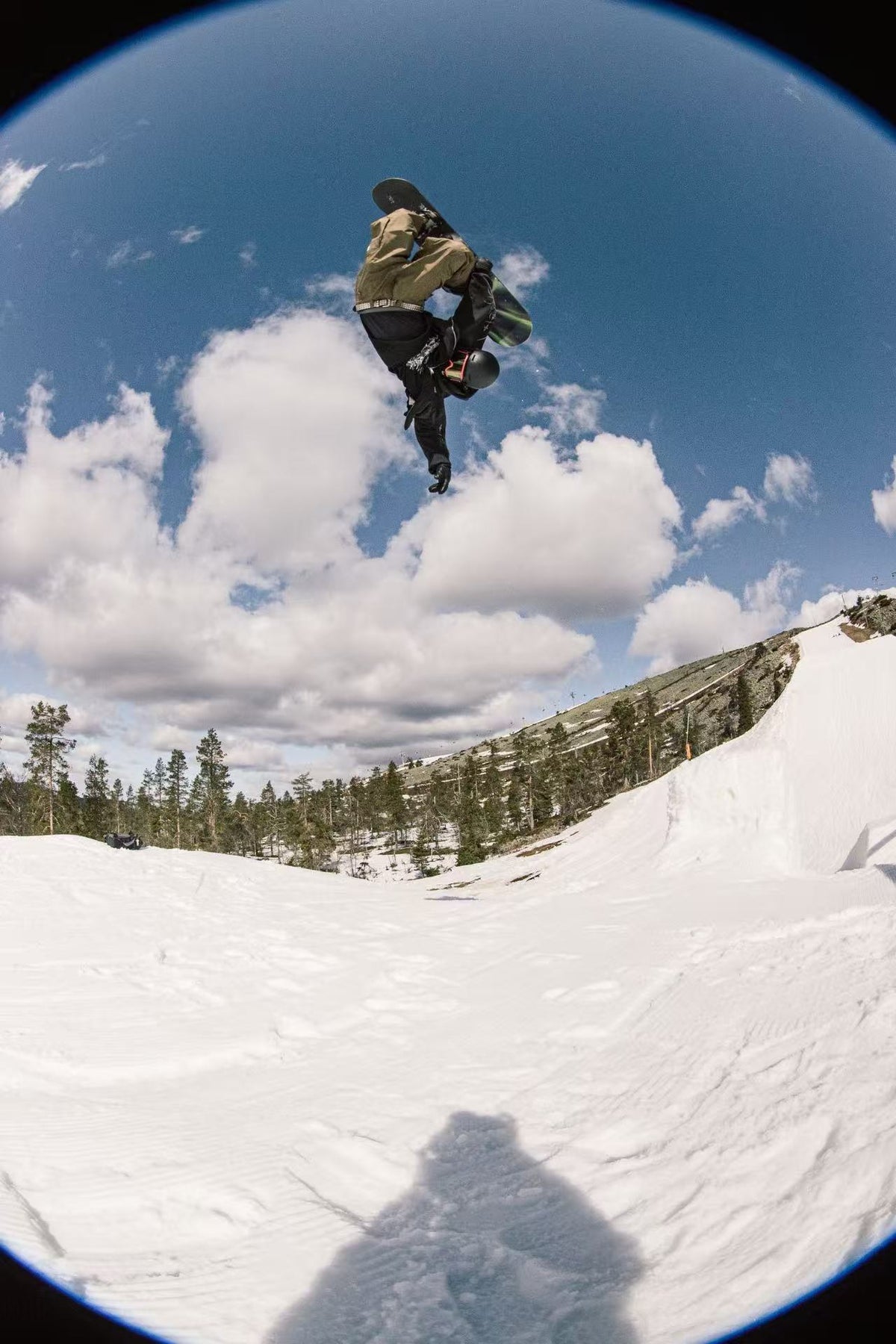 Yingxu Zhao–Nitro Snowboarding–Action