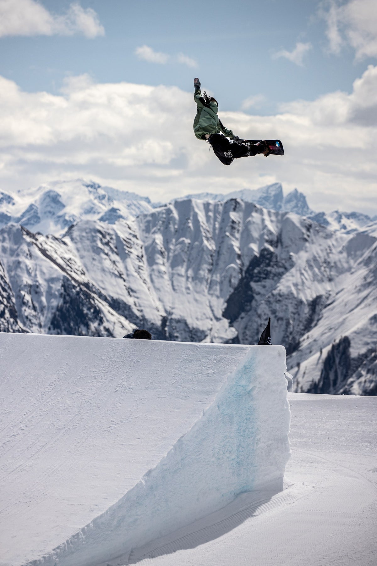 Zang Lin–Nitro Snowboarding–Action