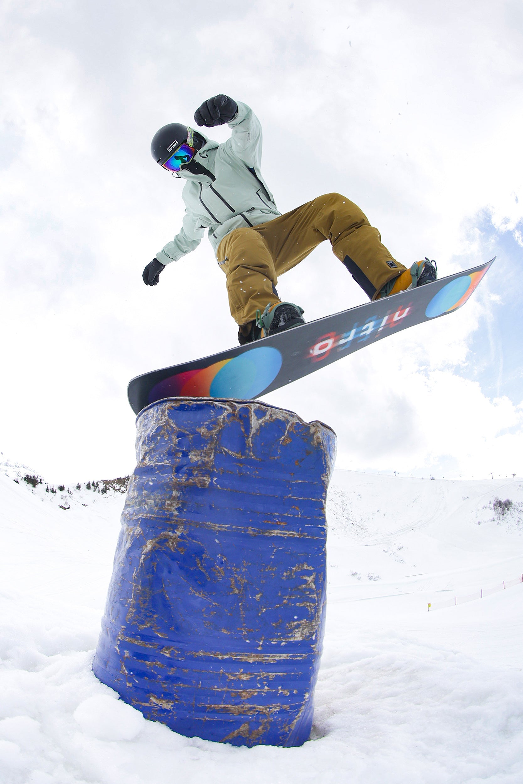 jonas snowboard Jones Mountain Twin 2025 - 160cm You can carve and turn with confidence Jonas Hasler | Burton Team